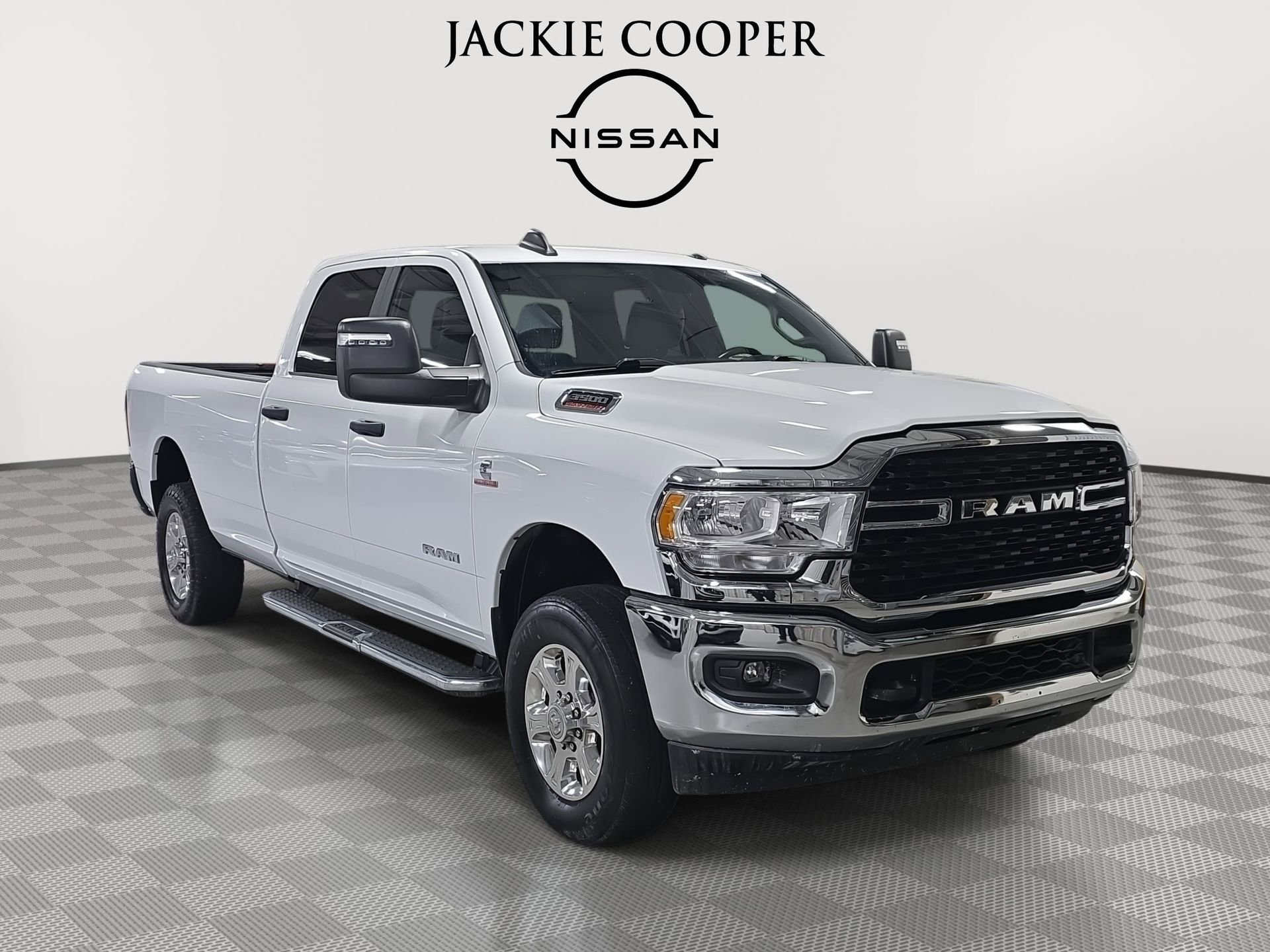 Used 2024 RAM 3500 Big Horn image 3