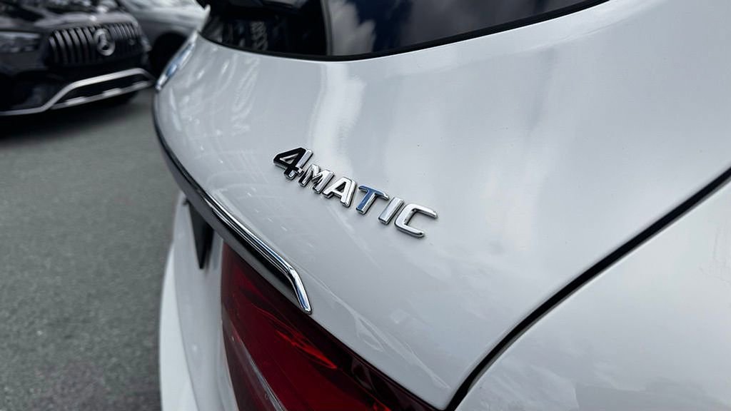 Used 2019 Mercedes-Benz GLC 300 4MATIC image 12