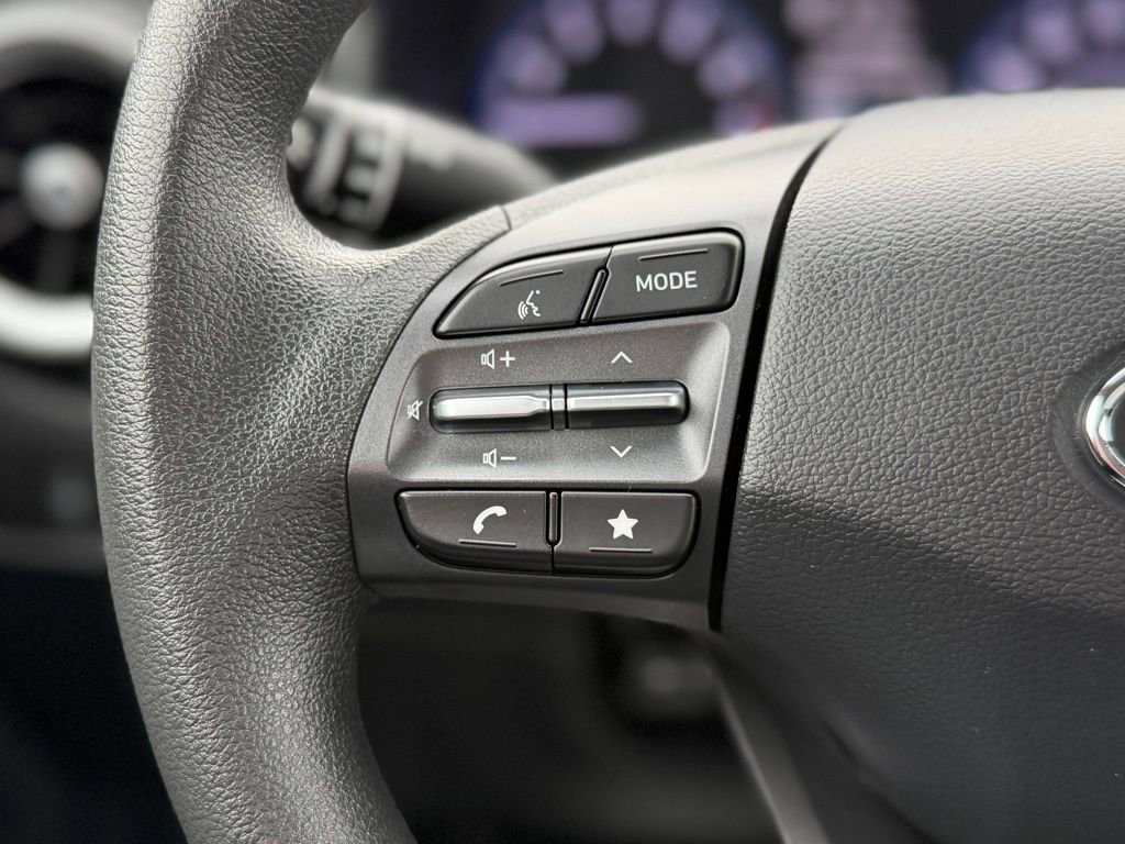 Used 2023 Hyundai Kona SEL image 11