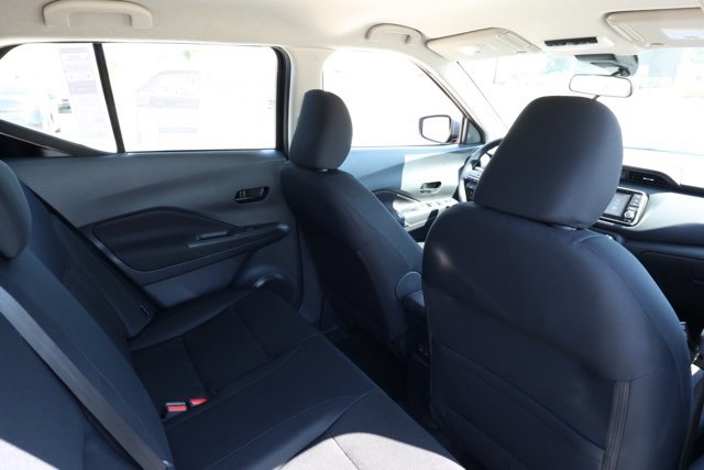 New 2025 Nissan Kicks Play S image 17