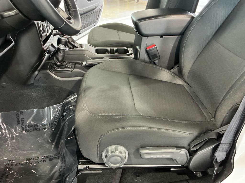 Used 2022 Jeep Wrangler Unlimited Sport image 19