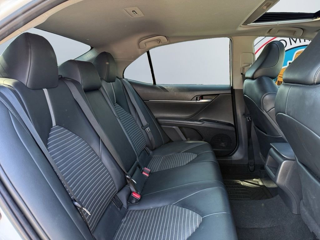 Used 2020 Toyota Camry SE w/ Convenience Package image 20