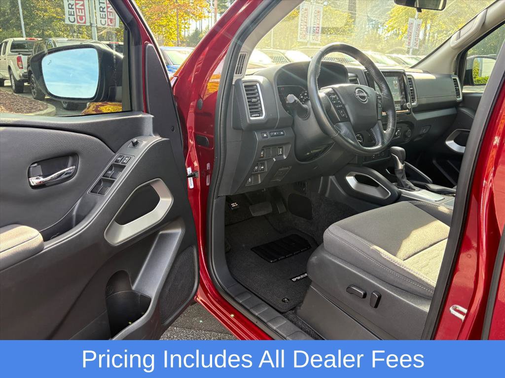Used 2022 Nissan Frontier SV w/ Technology Package AWD/4WD image 16