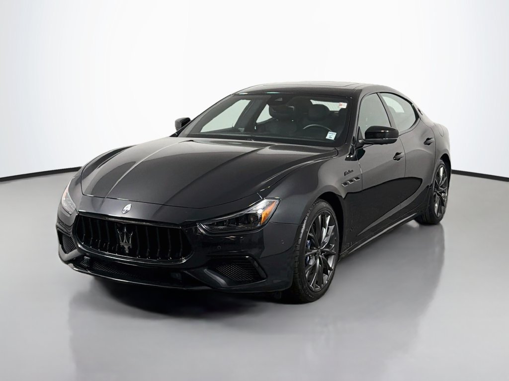 Used 2022 Maserati Ghibli Modena Q4 AWD/4WD image 3