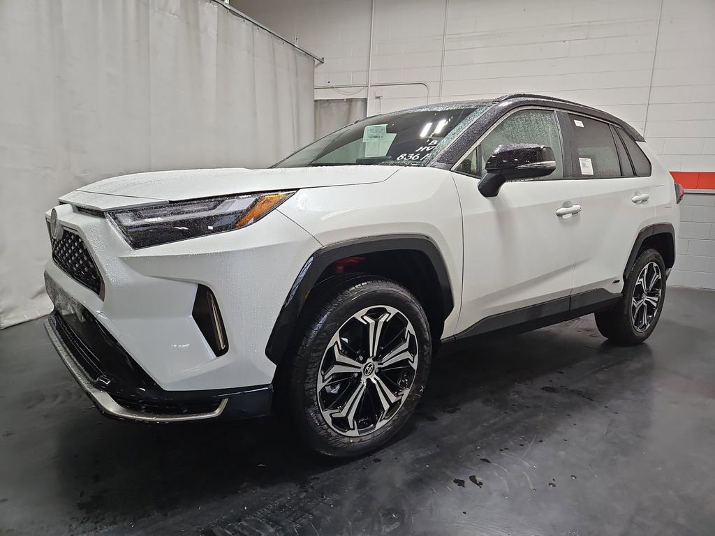 New 2025 Toyota RAV4 XSE image 4