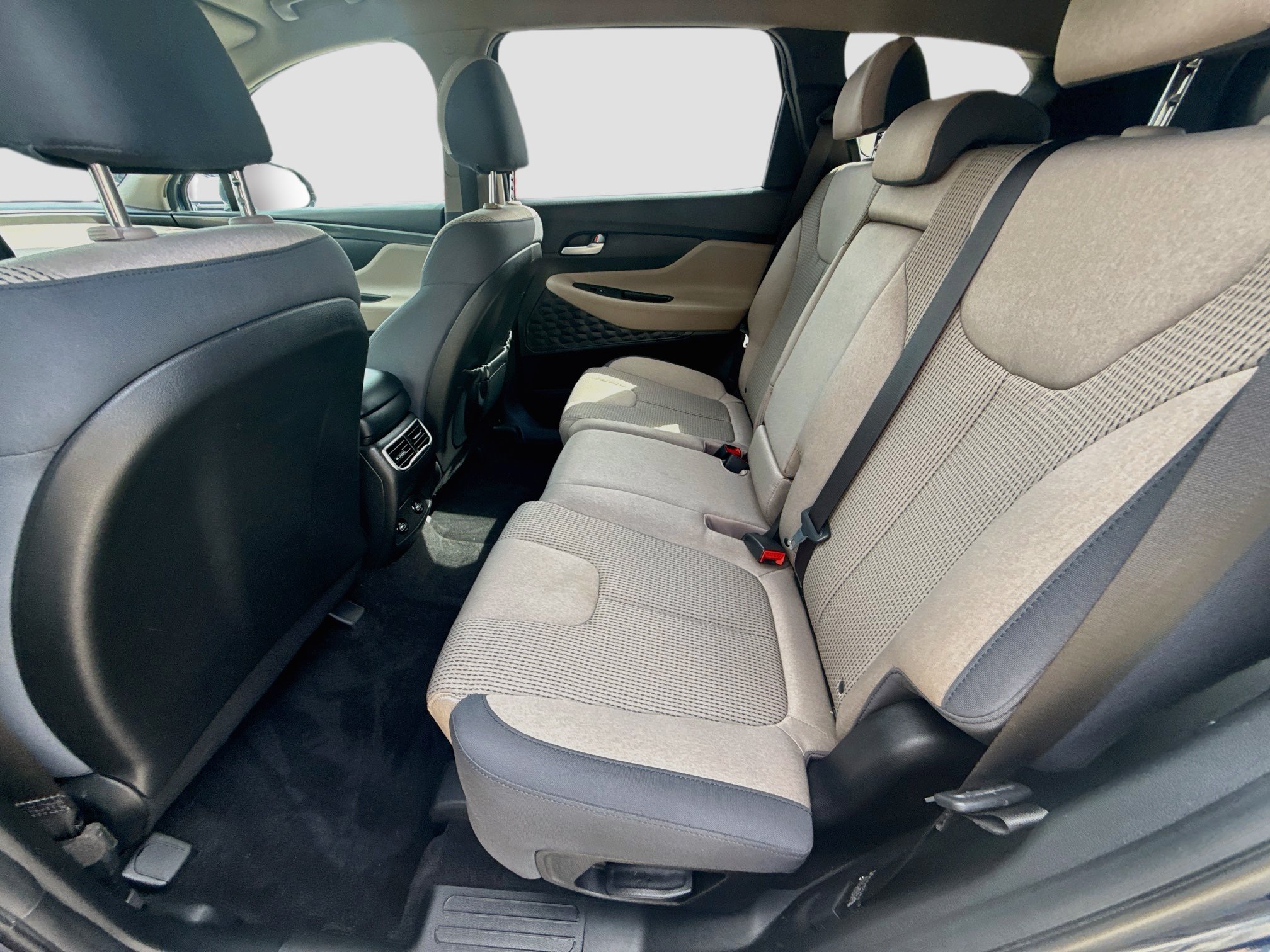 Used 2023 Hyundai Santa Fe SEL FWD image 21