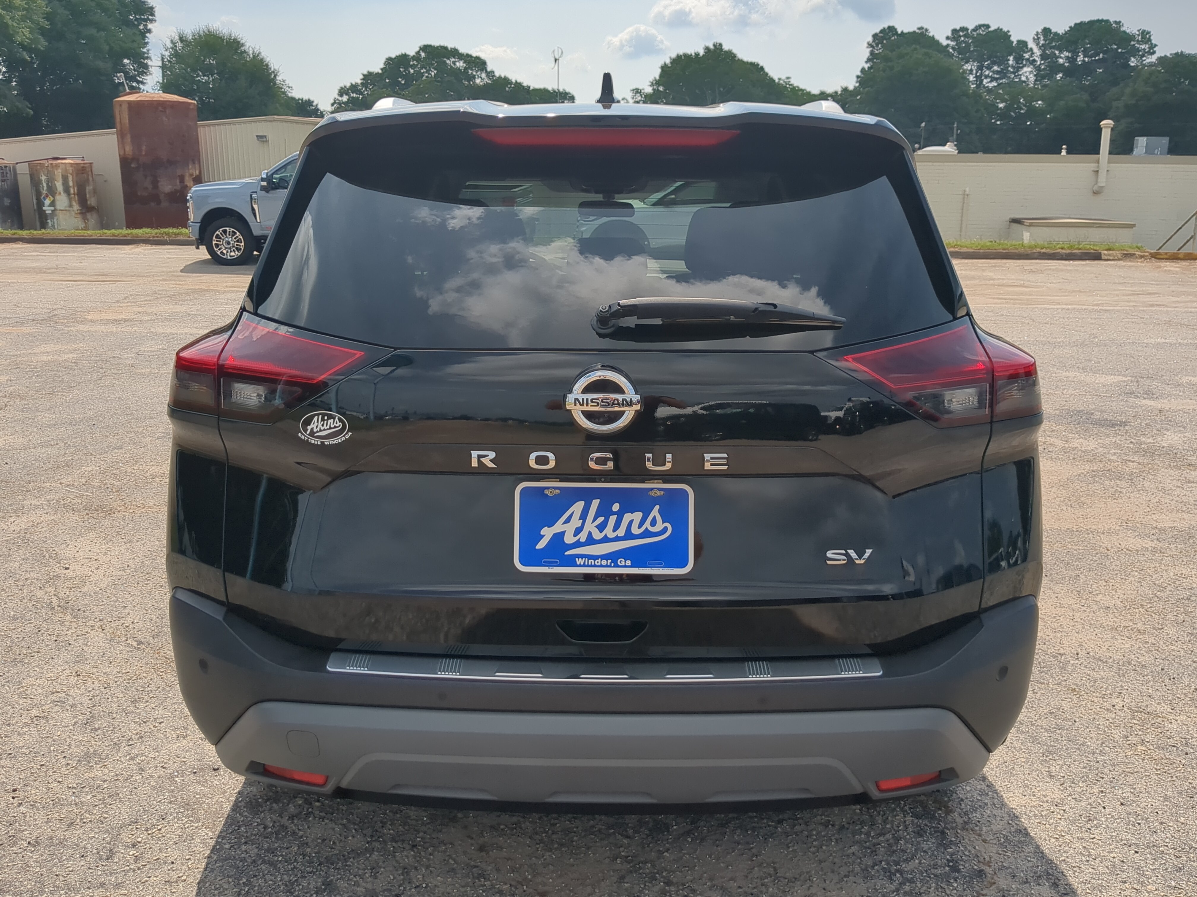 Used 2021 Nissan Rogue SV w/ Premium Package FWD image 4