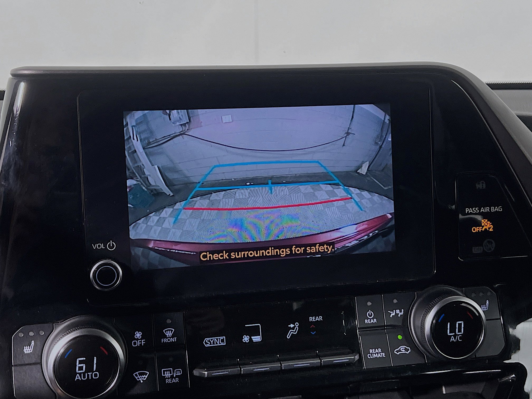 Used 2023 Toyota Highlander XLE image 27