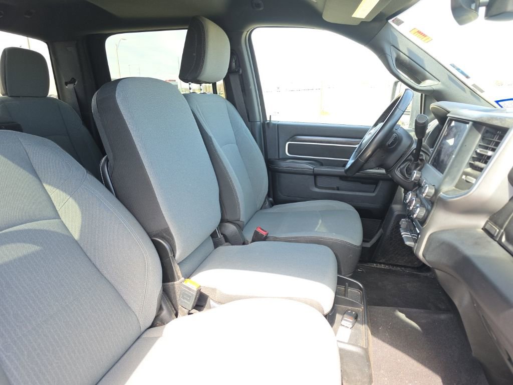 Used 2024 RAM 2500 Big Horn AWD/4WD image 23