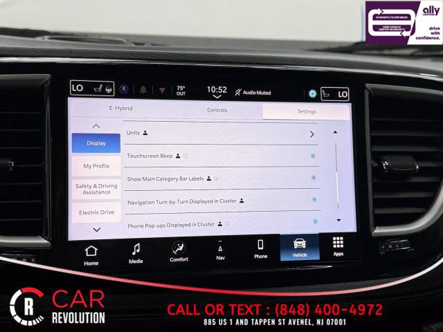 Used 2021 Chrysler Pacifica Touring-L image 33