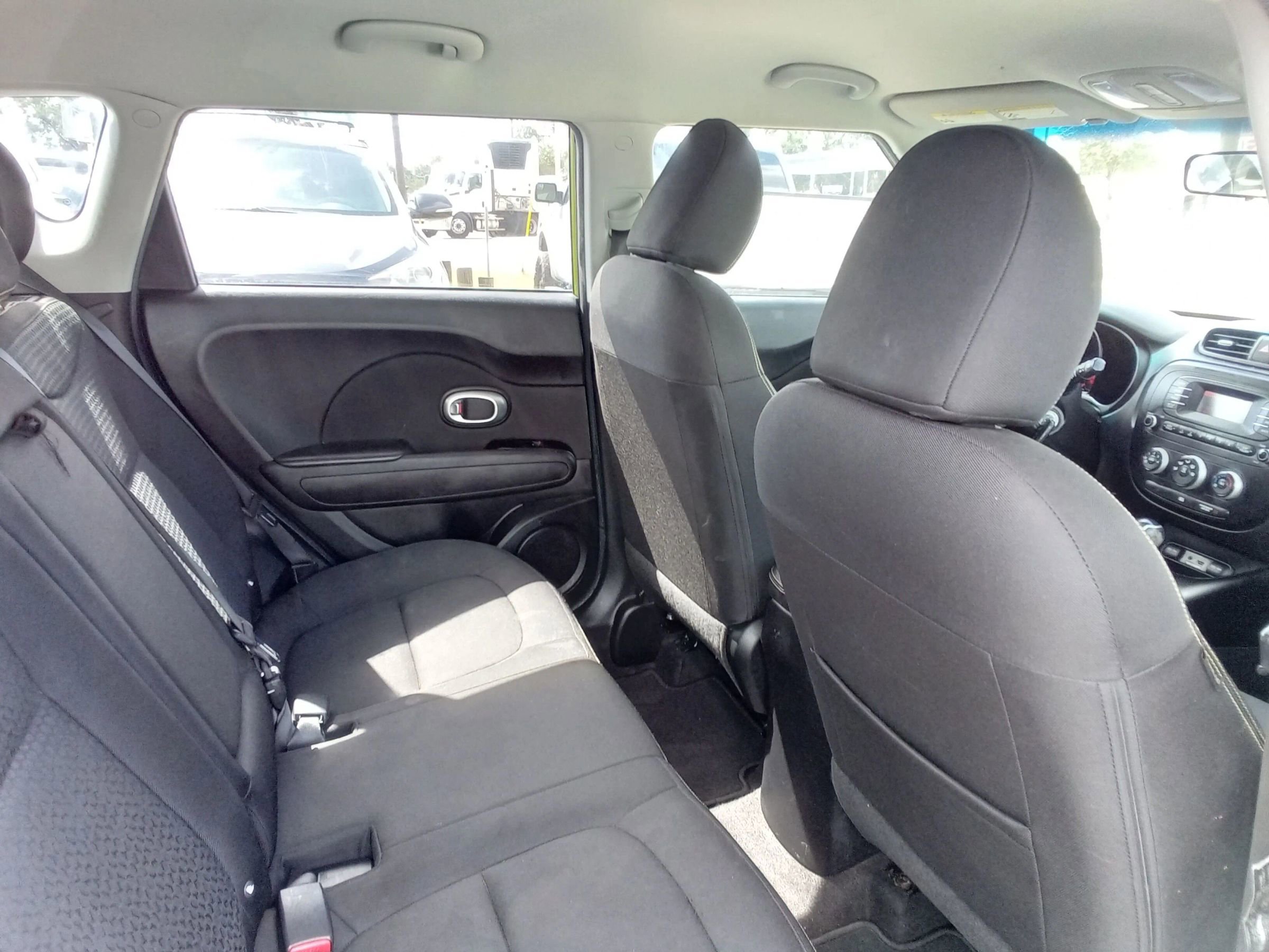Used 2014 Kia Soul + FWD image 16
