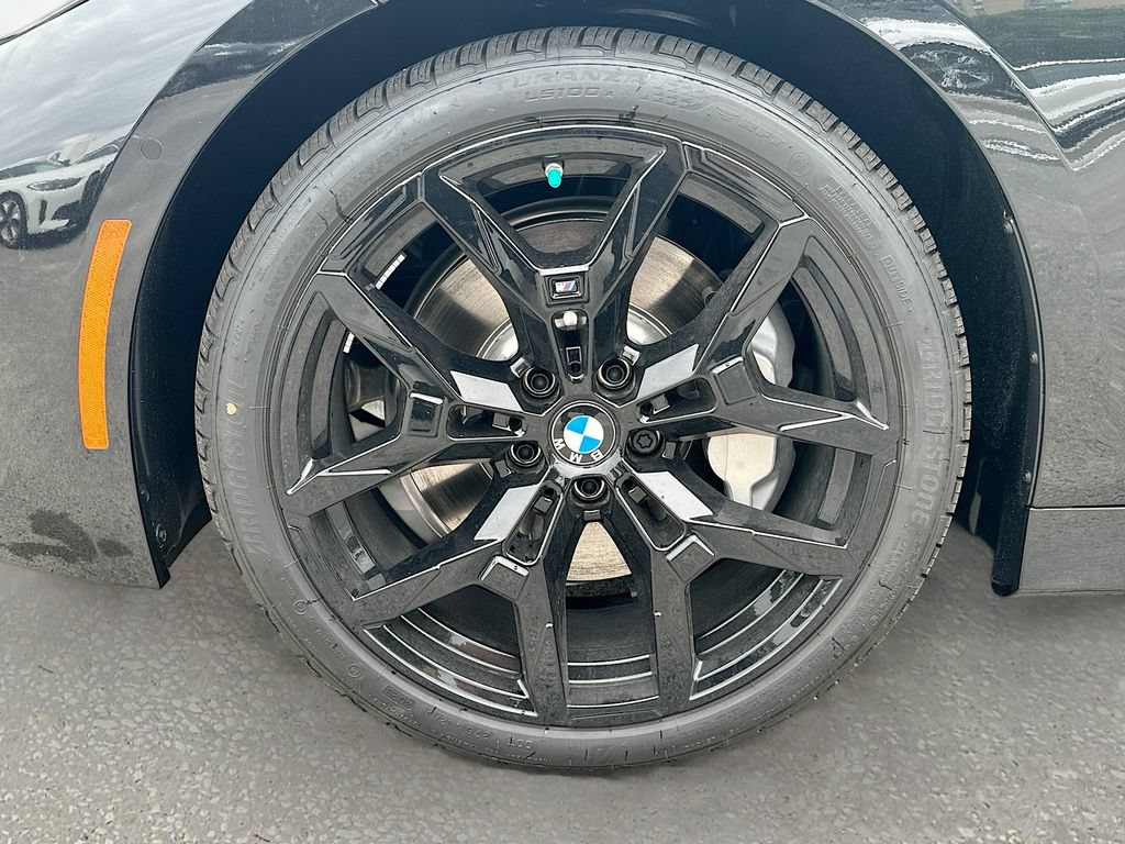 New 2026 BMW 330i xDrive Sedan w/ M Sport Package AWD/4WD image 33