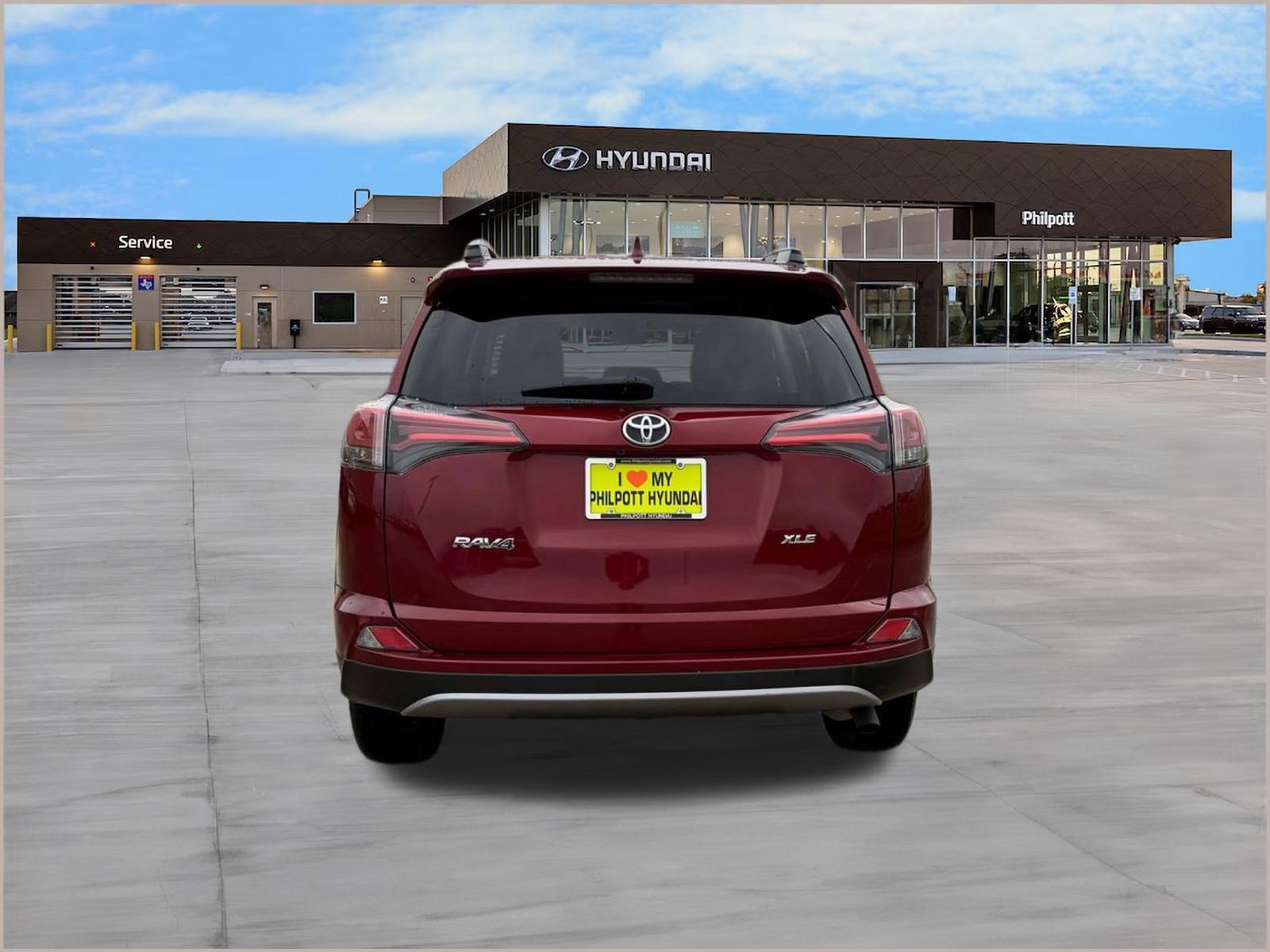 Used 2018 Toyota RAV4 XLE w/ Plus Extra Value Package image 10