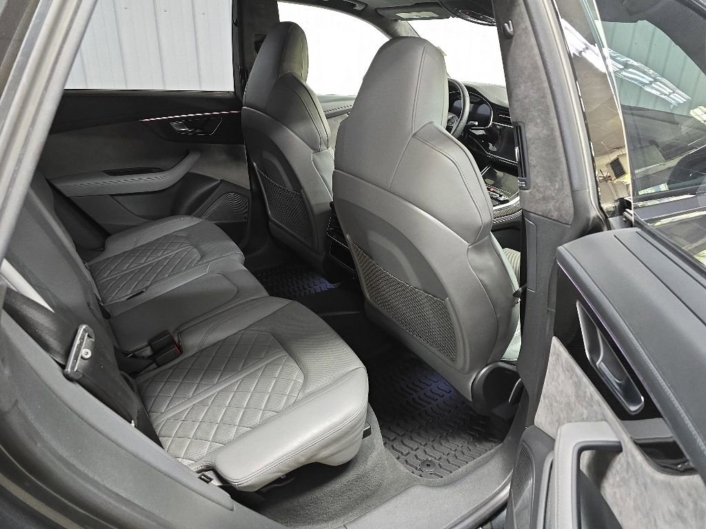 Used 2021 Audi SQ8 Prestige w/ Prestige Package AWD/4WD image 18