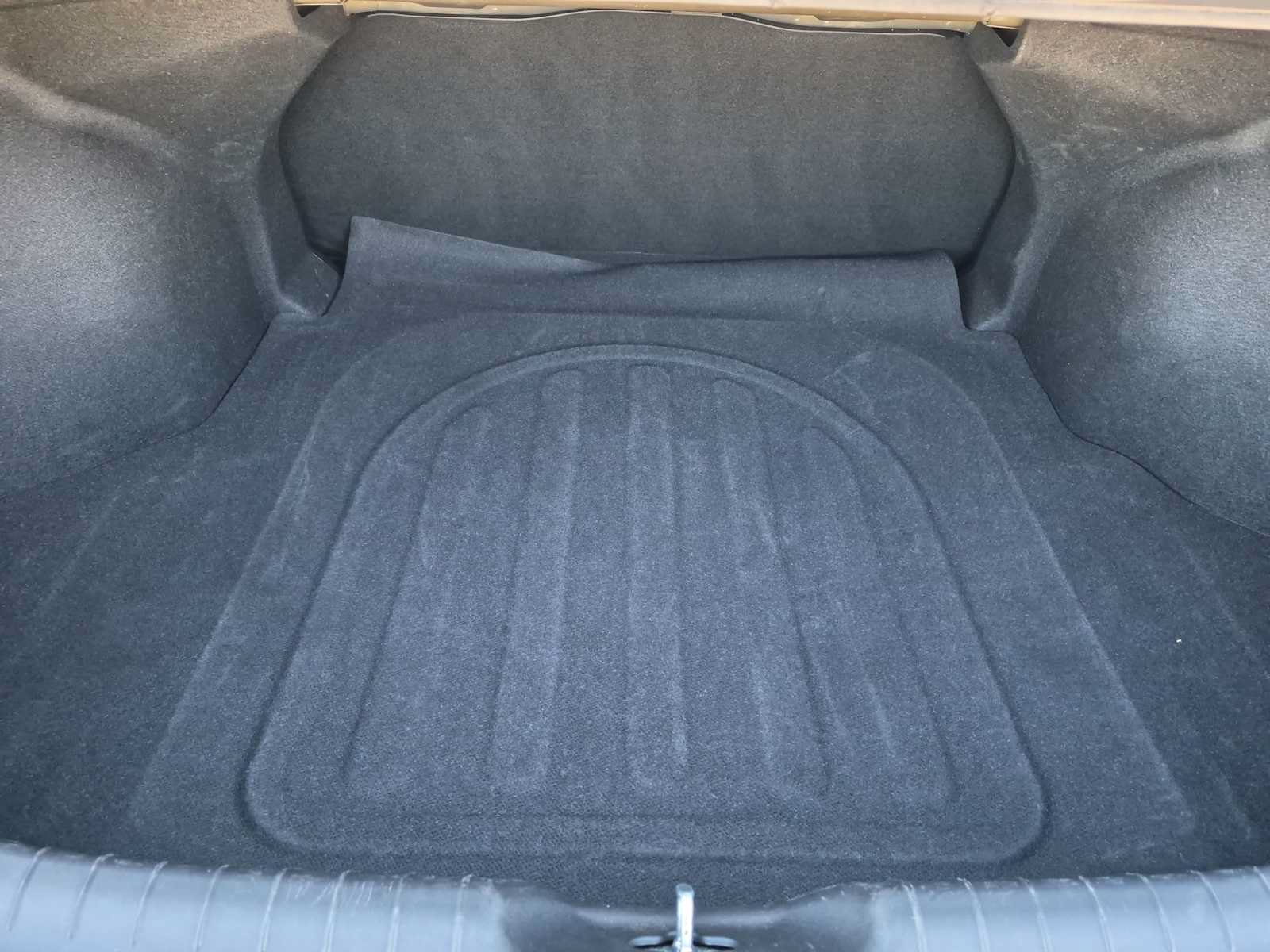 Used 2025 Hyundai Elantra SEL FWD image 32