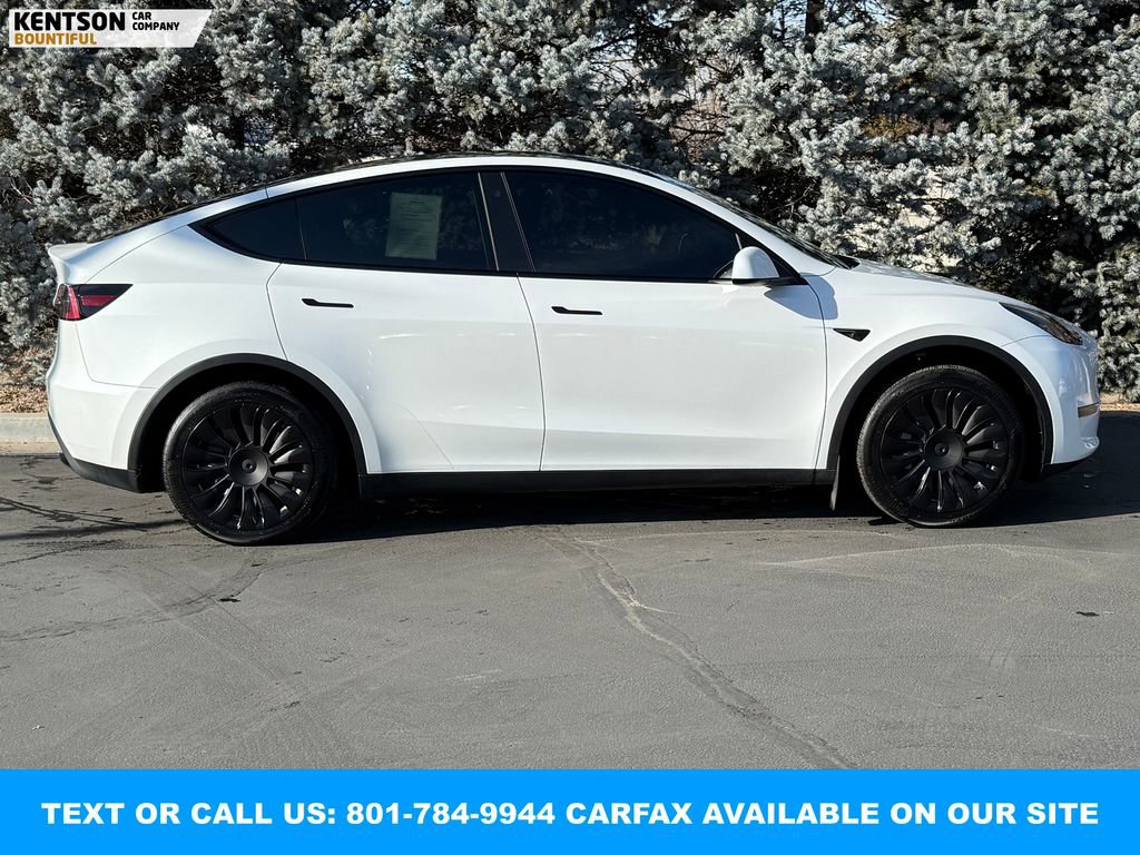 Used 2023 Tesla Model Y Long Range image 11
