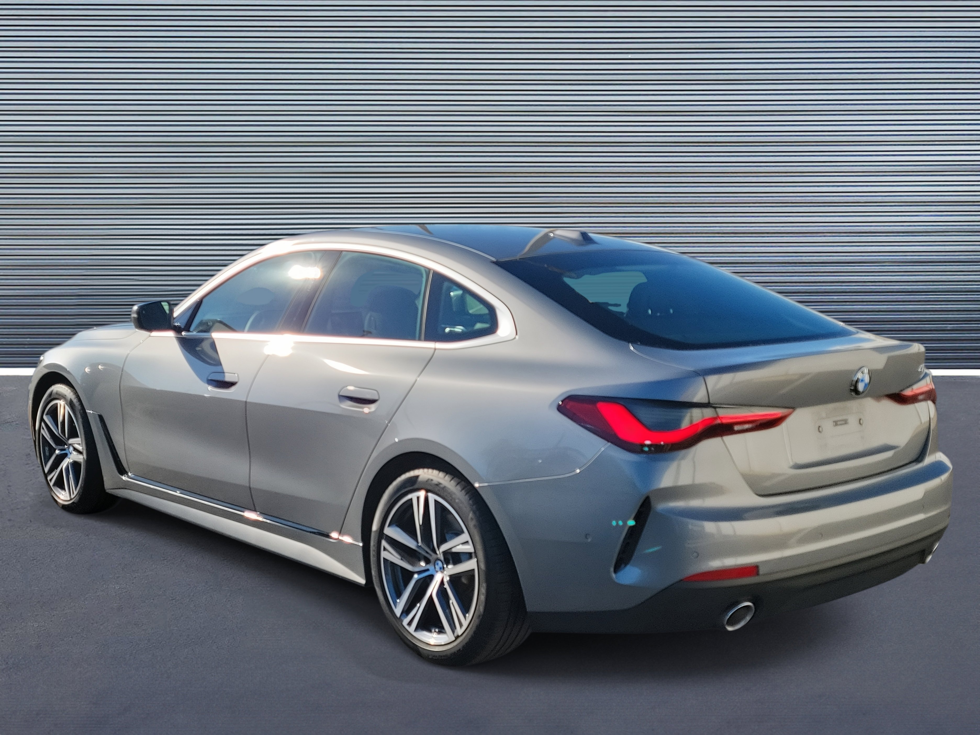 Used 2025 BMW 430i w/ Premium Package image 4