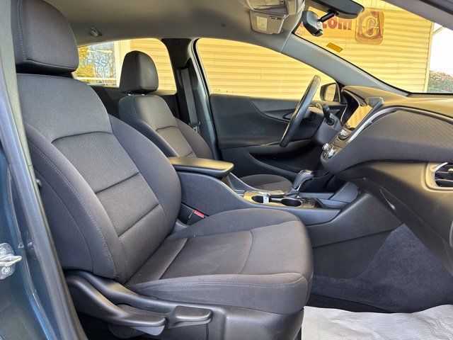 Used 2019 Chevrolet Malibu RS FWD image 21