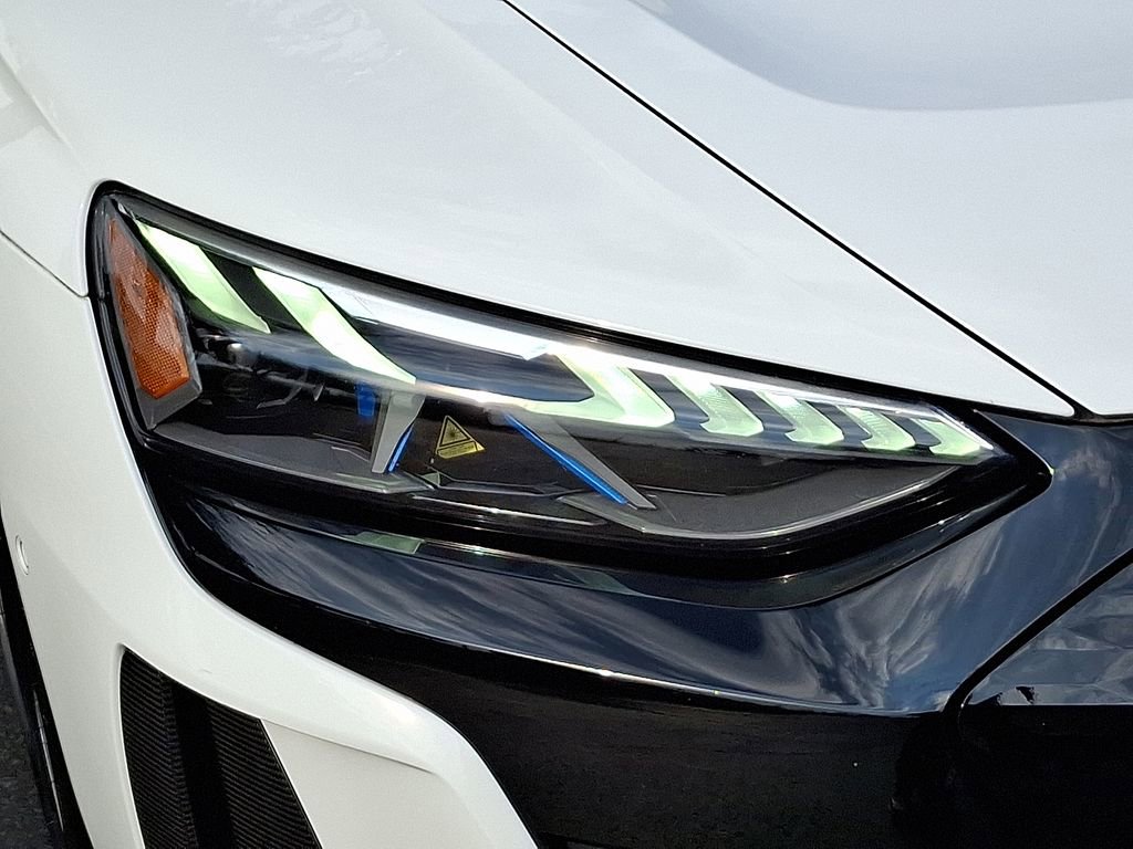 Certified 2022 Audi RS e-tron GT w/ Carbon Performance Package image 16