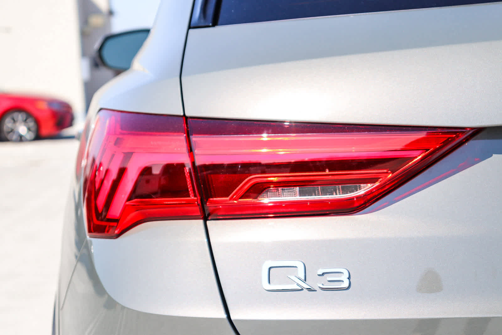 New 2025 Audi Q3 2.0T Premium image 12