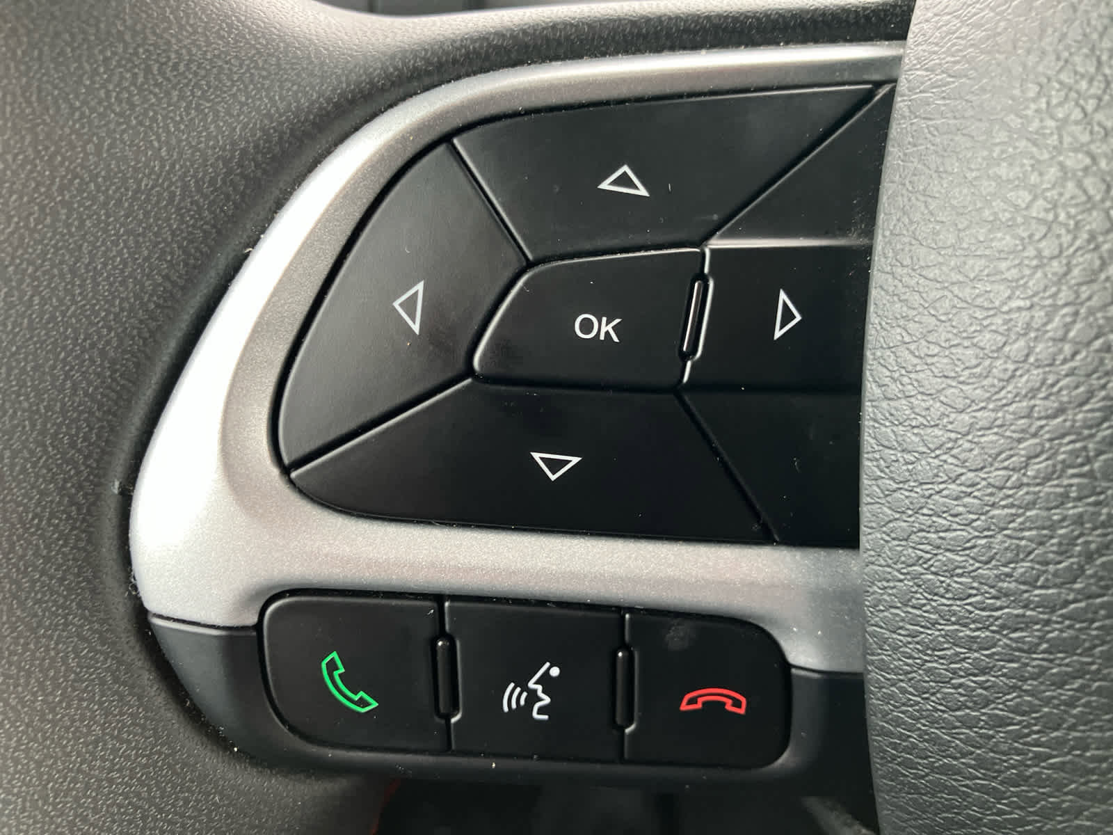 Used 2023 Jeep Renegade Trailhawk image 14