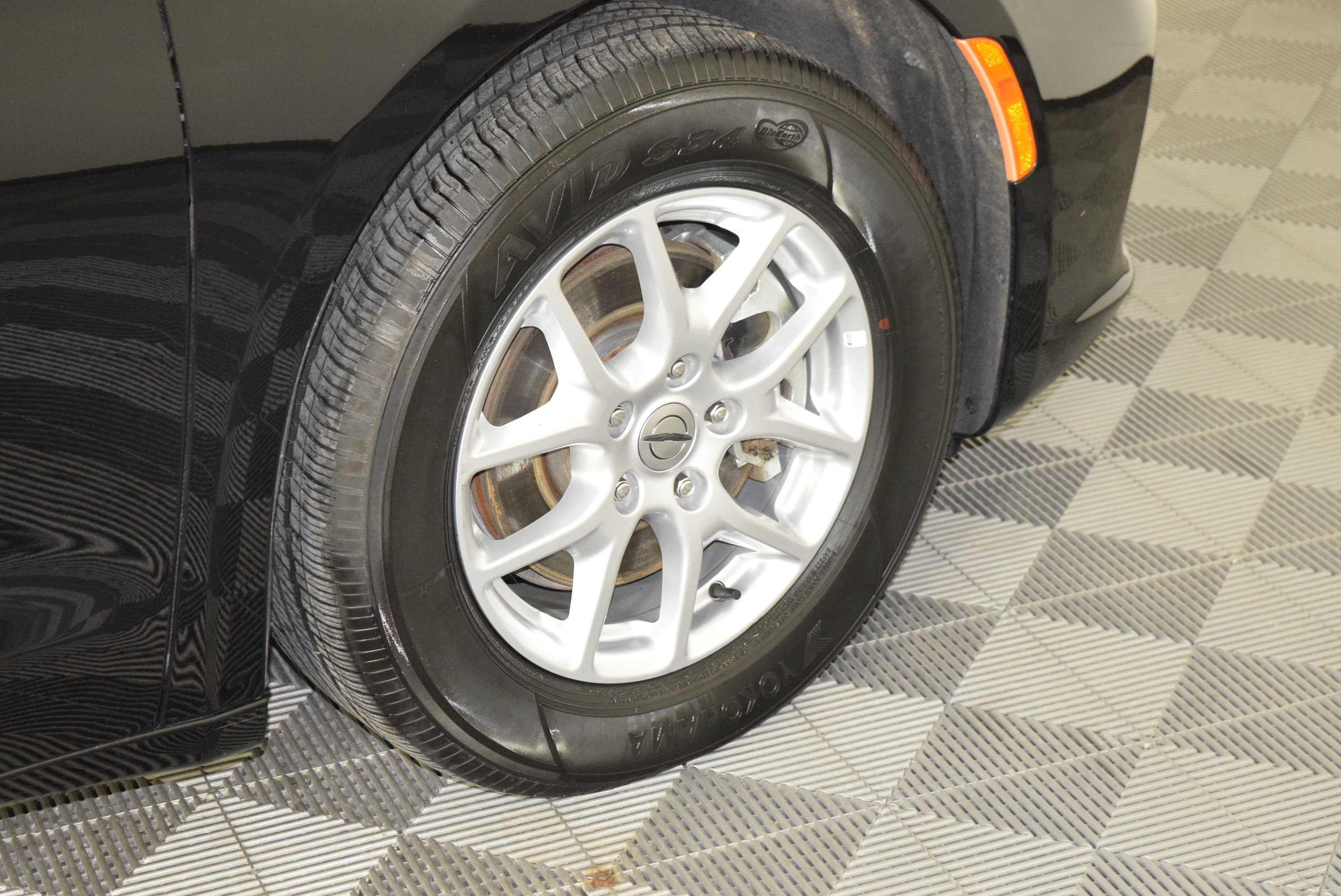 Used 2024 Chrysler Pacifica Touring-L image 45