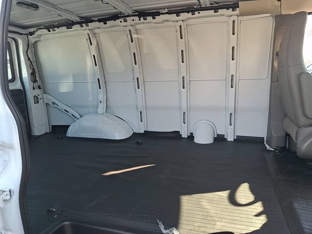 New 2026 Chevrolet Express 3500 w/ Driver Convenience Package RWD image 5