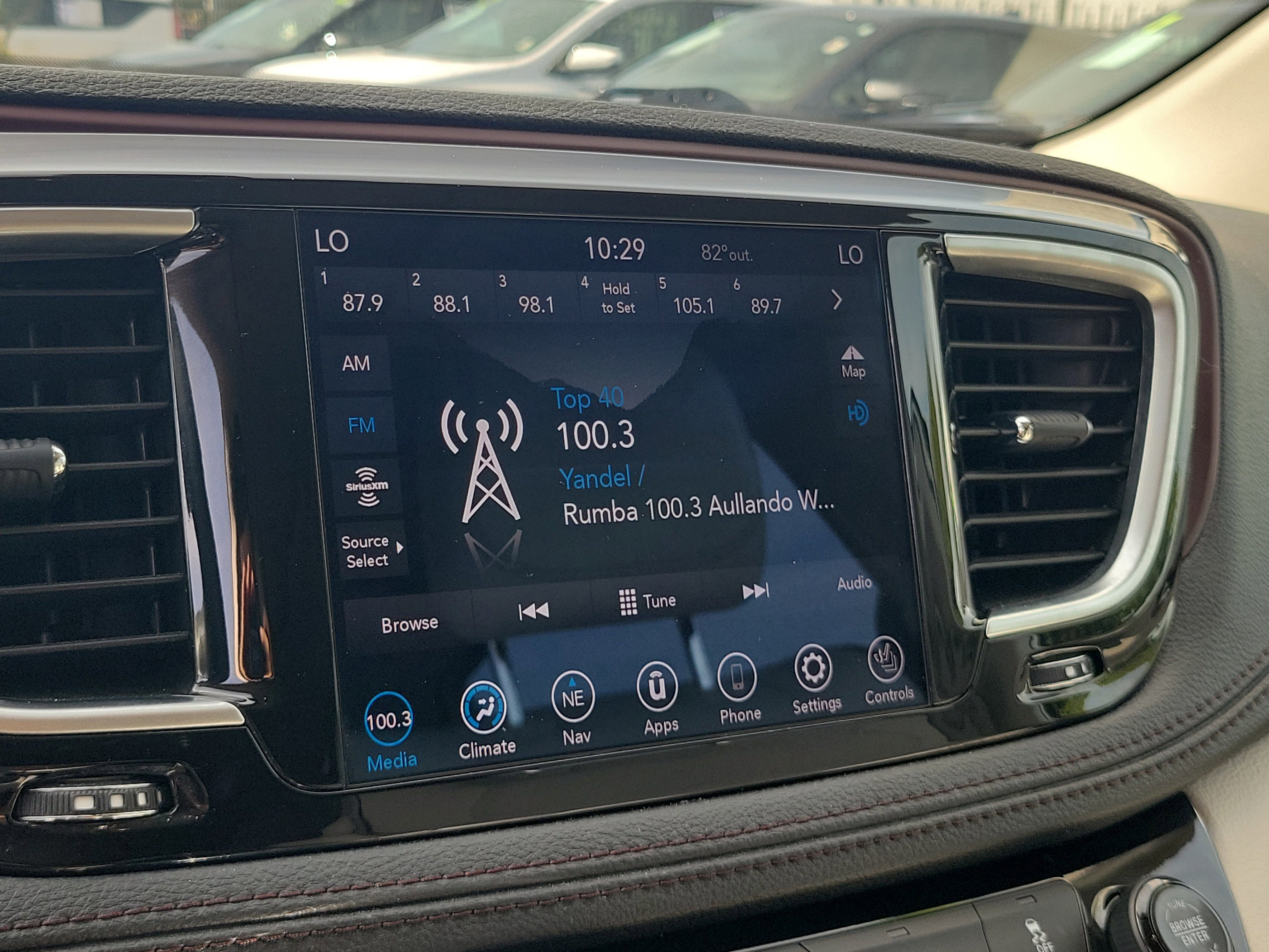 Used 2020 Chrysler Pacifica Limited FWD image 23