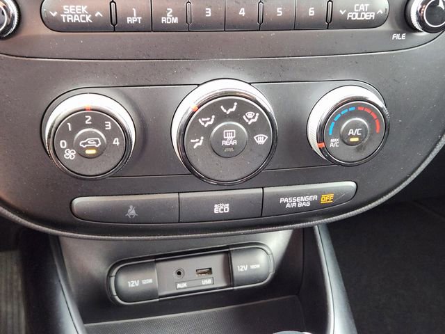 Used 2015 Kia Soul image 18