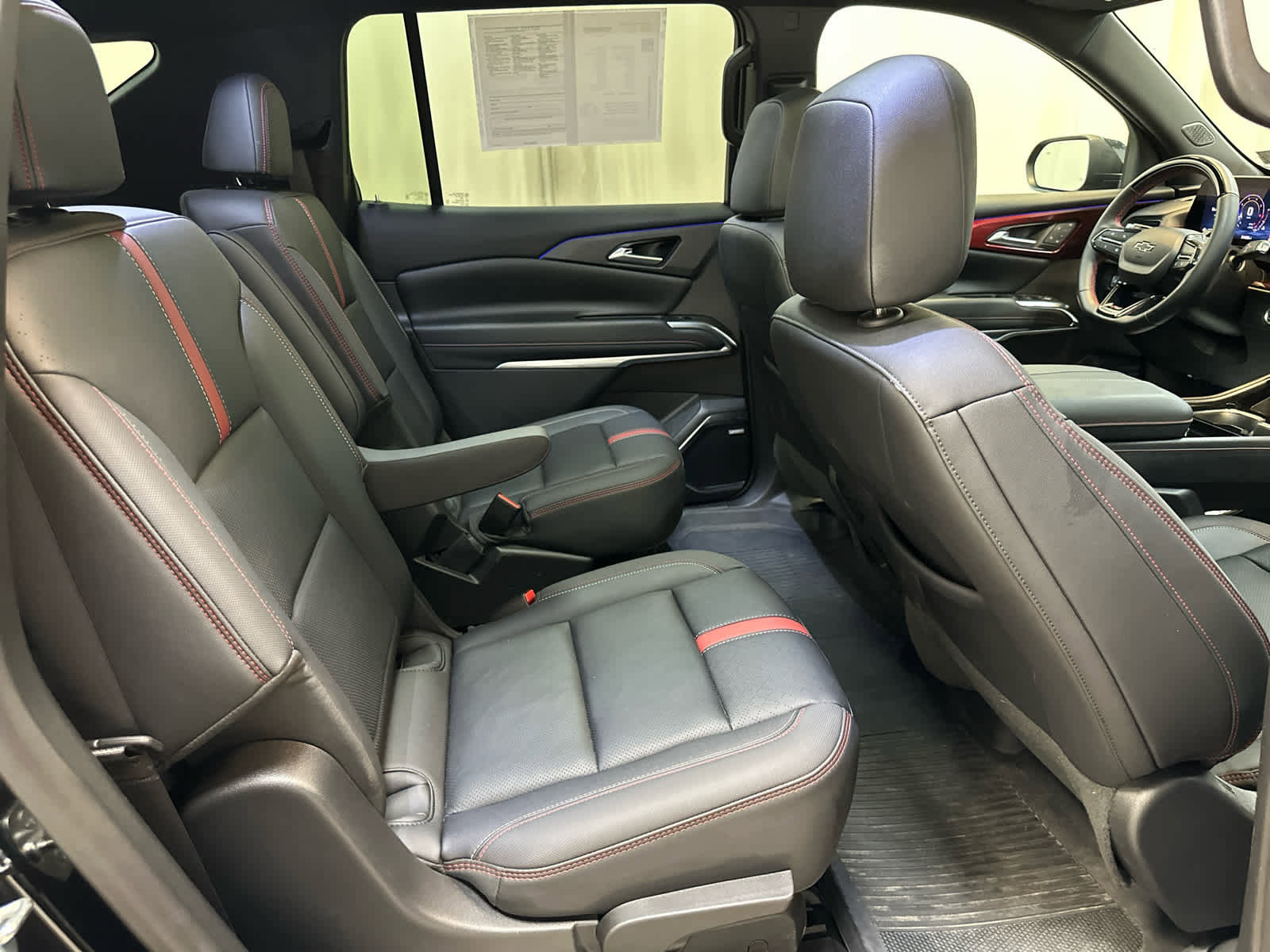 Certified 2024 Chevrolet Traverse RS w/ LPO, Floor Liner Package AWD/4WD image 20