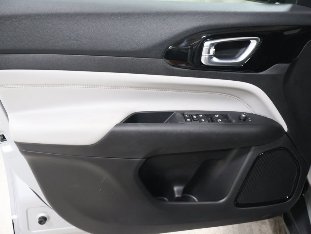 New 2026 Jeep Compass Limited AWD/4WD image 10