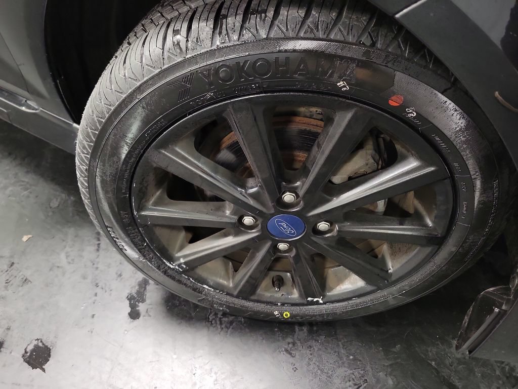 Used 2019 Ford Fiesta ST-Line FWD image 11