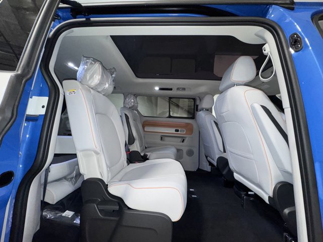 New 2025 Volkswagen ID. Buzz 1st Edition image 27