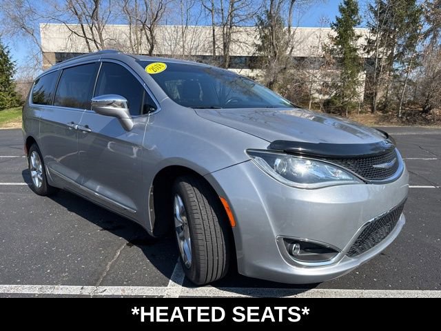 Used 2018 Chrysler Pacifica Limited FWD image 4
