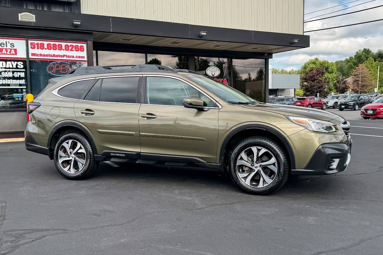Used 2020 Subaru Outback Limited AWD/4WD image 3