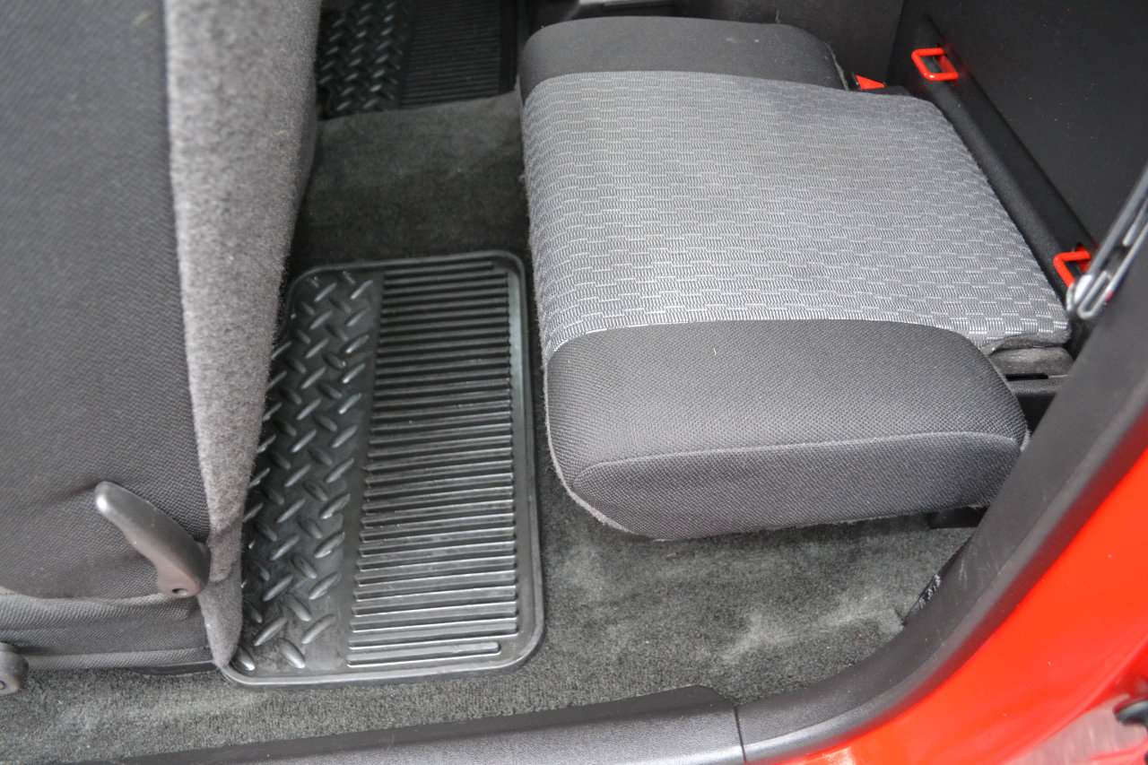 Used 2011 Chevrolet Colorado LT image 22