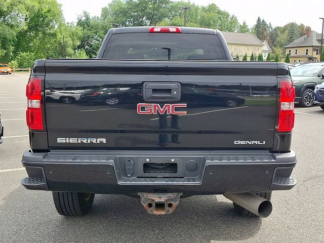 Used 2017 GMC Sierra 2500 Denali w/ Duramax Plus Package AWD/4WD image 5