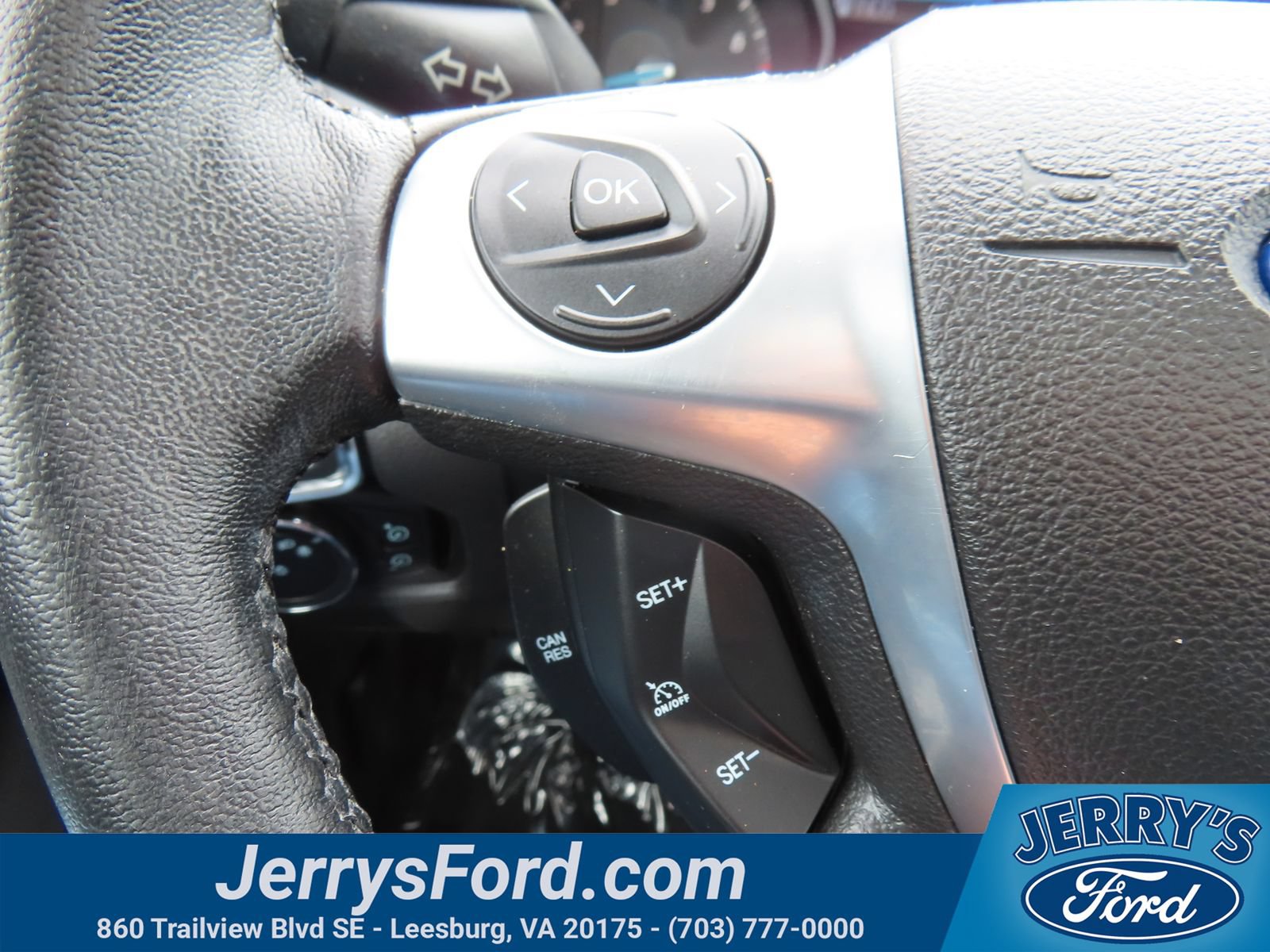 Used 2012 Ford Focus Titanium FWD image 19