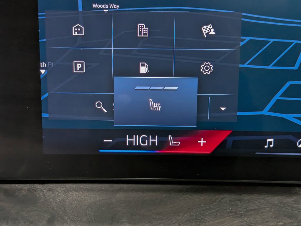 Certified 2024 BMW X5 xDrive40i w/ M Sport Package image 26