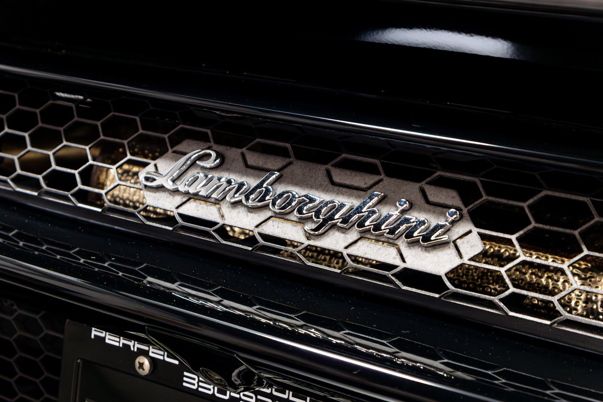 Used 2020 Lamborghini Huracan EVO image 52