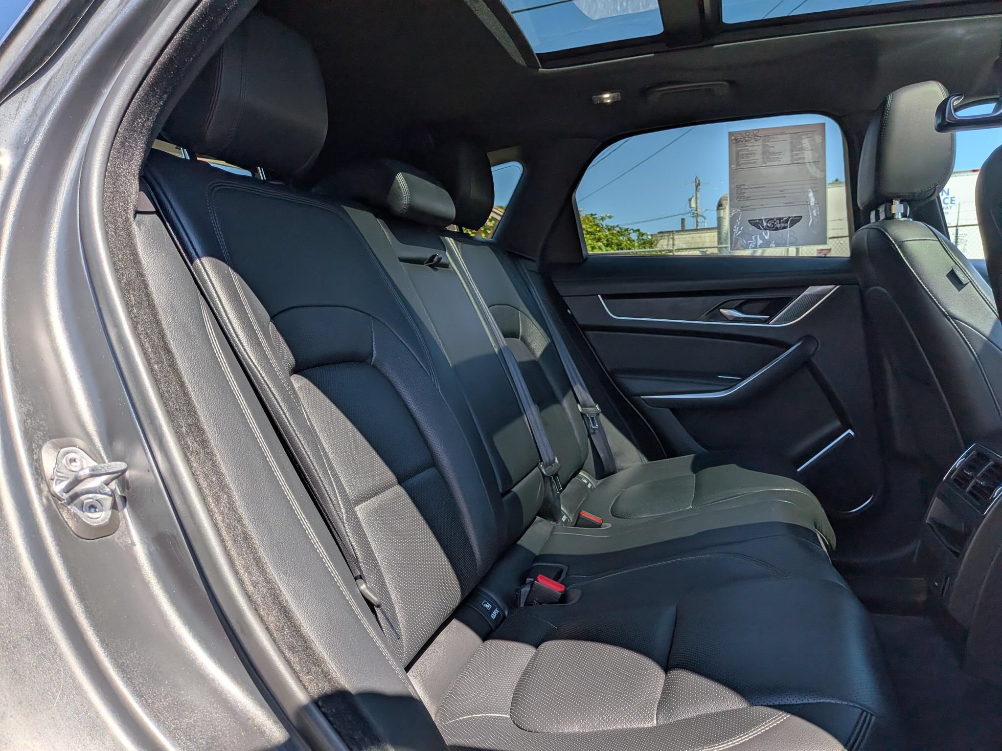 Used 2023 Jaguar F-PACE S AWD/4WD image 8