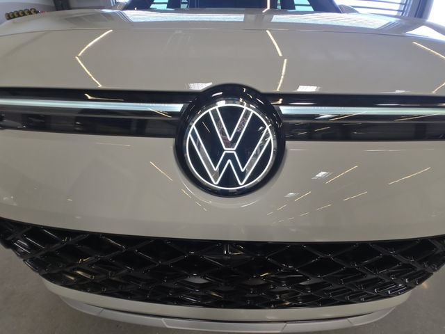 Used 2025 Volkswagen Tiguan SEL R-Line AWD/4WD image 26