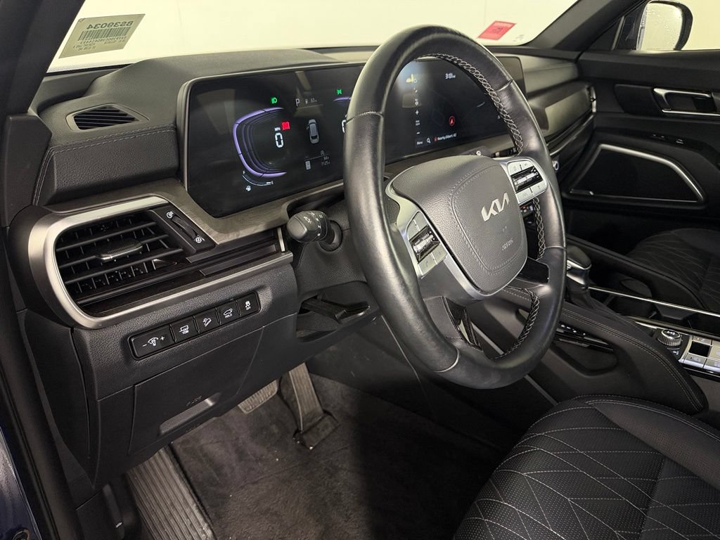 Used 2025 Kia Telluride EX X-Line AWD/4WD image 13