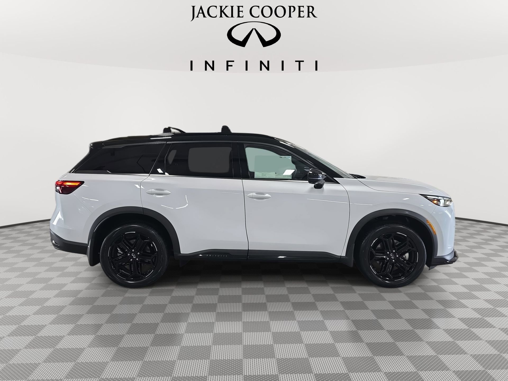 New 2026 INFINITI QX60 Sport w/ Dark Cargo Package image 4