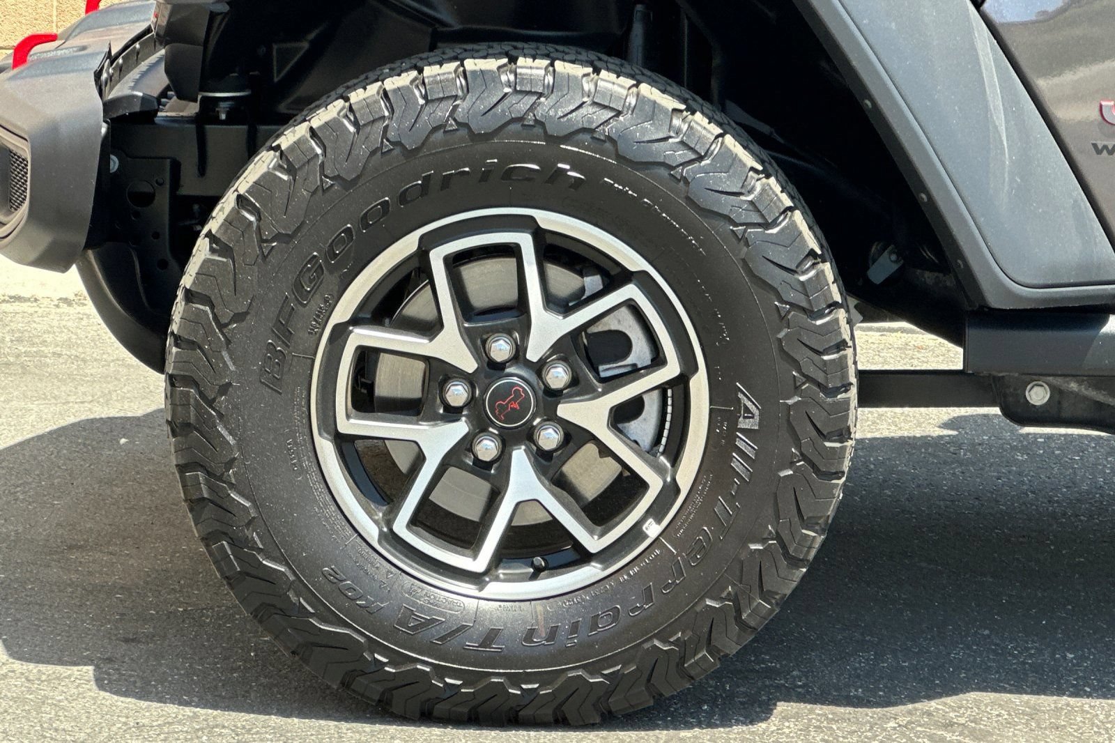 Used 2025 Jeep Wrangler Unlimited Rubicon AWD/4WD image 26