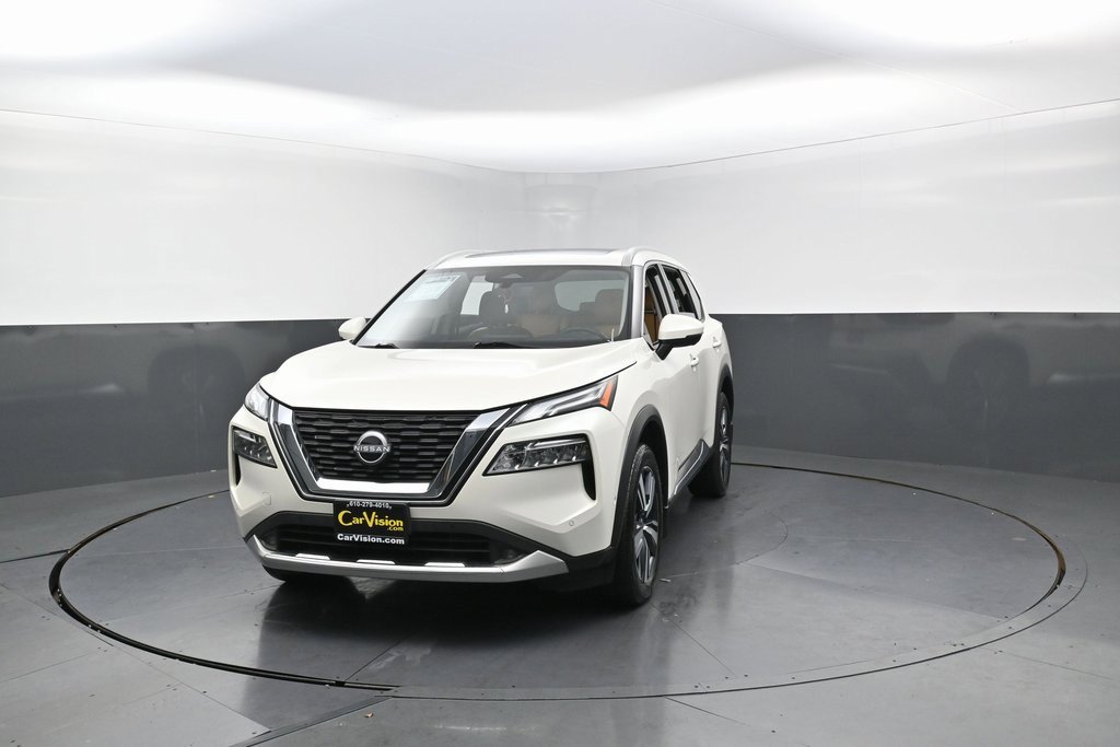 Used 2022 Nissan Rogue Platinum w/ Head-Up Display Package image 5