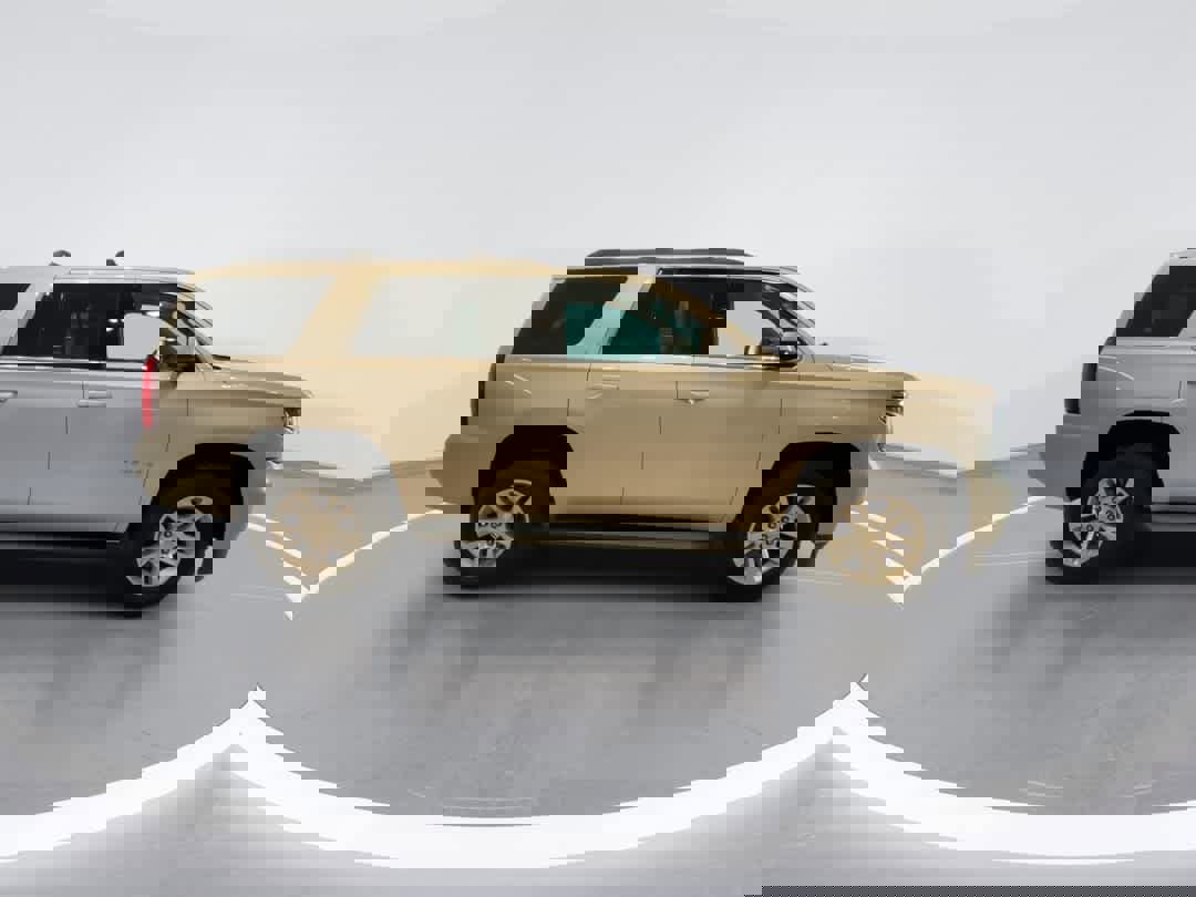 Used 2016 Chevrolet Tahoe LT w/ Luxury Package image 9