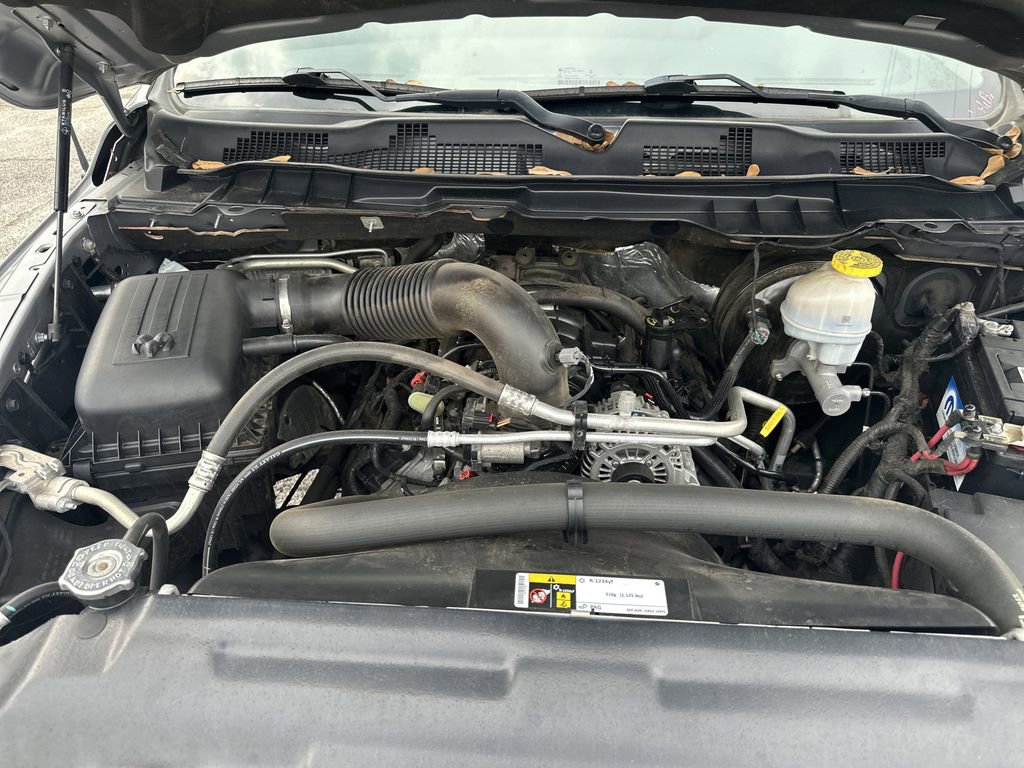 Used 2021 RAM 1500 Classic SLT image 12