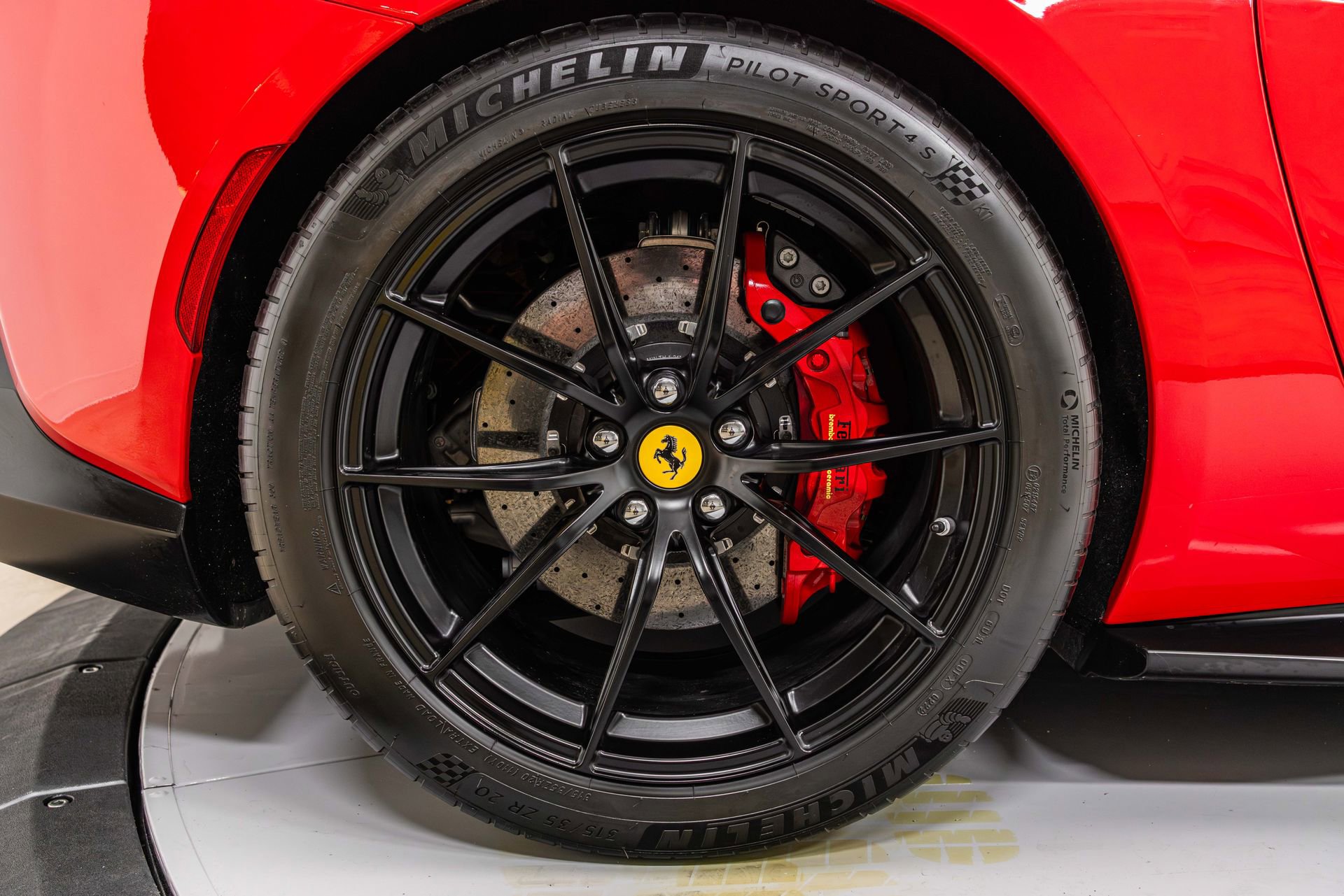 Certified 2019 Ferrari 812 Superfast RWD image 16