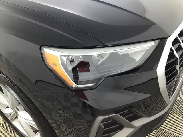 Used 2020 Audi Q3 2.0T Premium w/ Convenience Package image 24